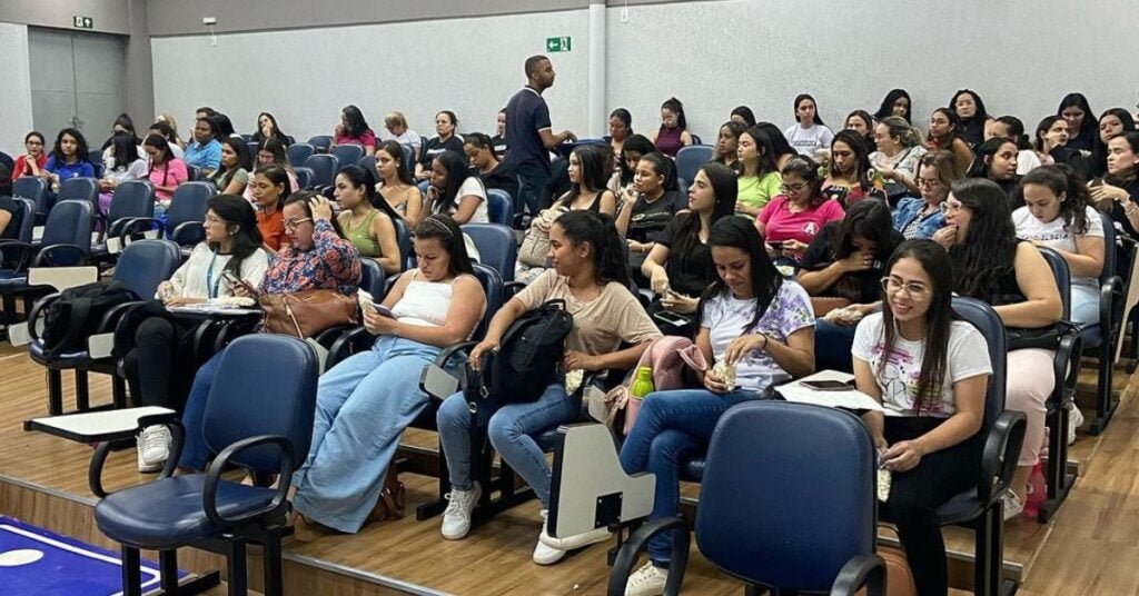 Estudantes de Fonoaudiologia 