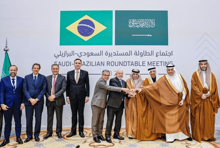 Visita à Arábia Saudita marca nova era nas relações com o Brasil, diz presidente Lula 1 image 219