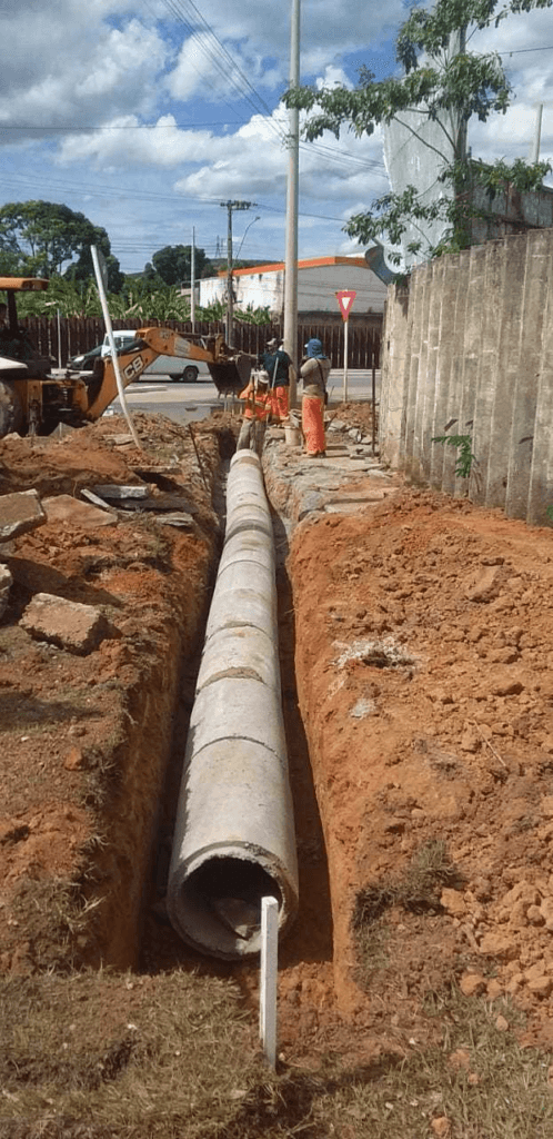 Prefeitura realiza obra de drenagem na Moacir Paleta 1 image 116