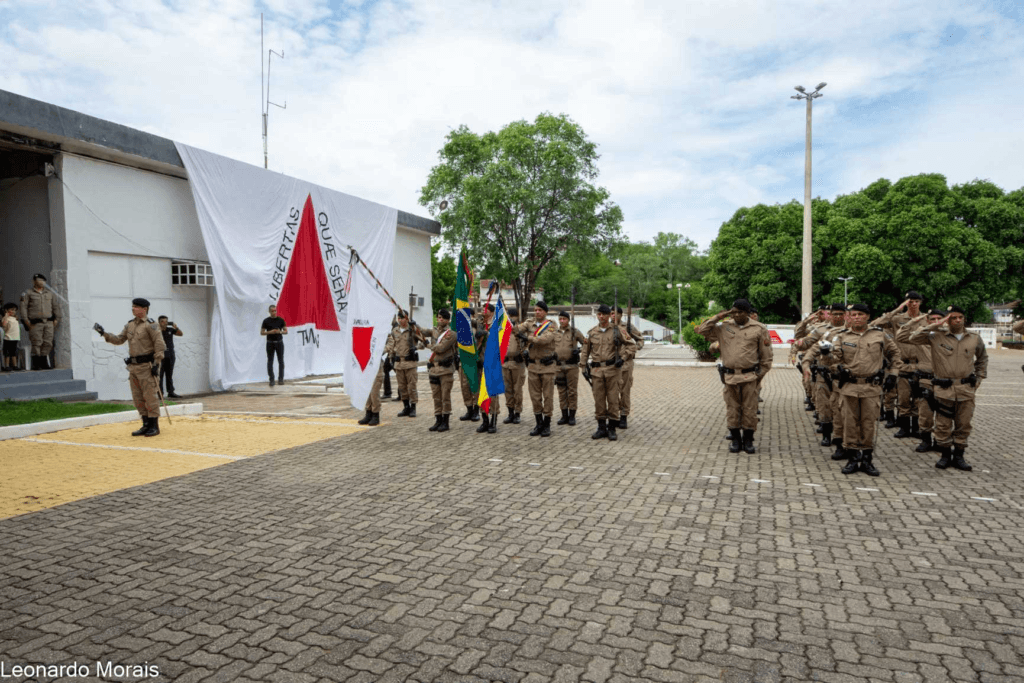 Prefeitura participa da solenidade de Transmissão e Assunção do comando do Sexto Batalhão 1 image 91