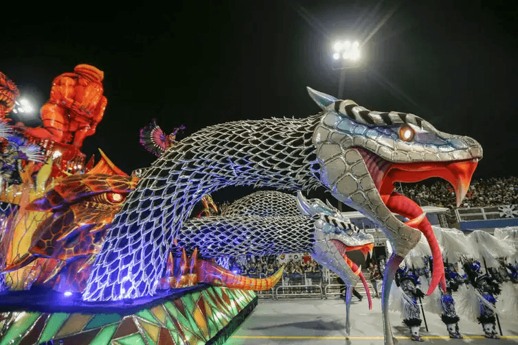 Veja imagens do segundo dia de desfile do carnaval de São Paulo 13 image 97