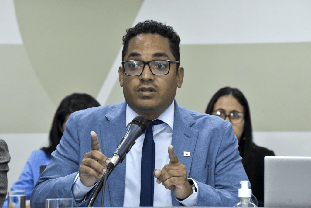 Veto do governador gera protestos em prestação de contas da Educação 5 image 123