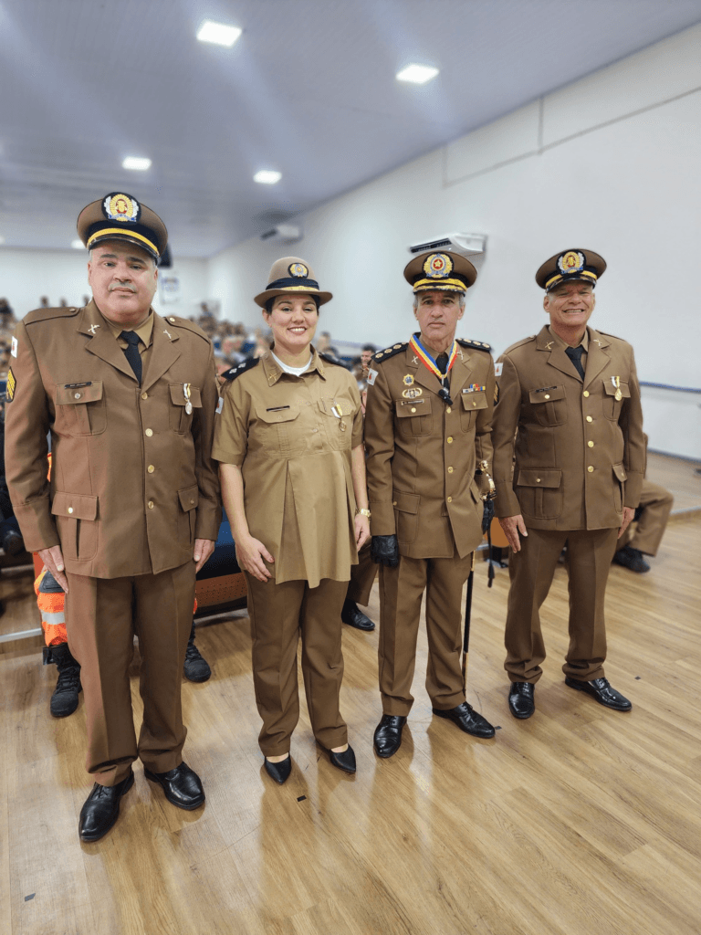 Polícia Militar de Minas Gerais homenageia militares e servidora civil nos 249 anos da instituição 2 image 77