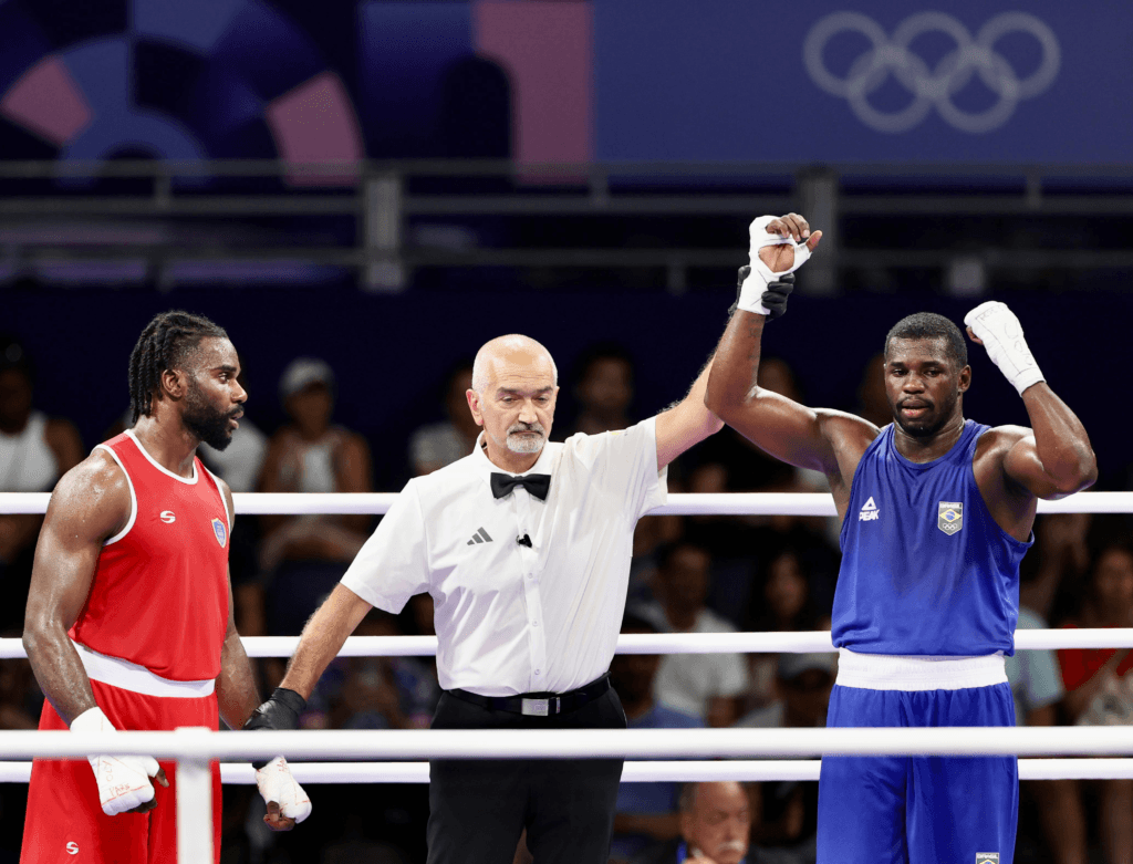 Wanderley Pereira vence, e boxe brasileiro se aproxima do pódio em Paris 2024 1 image 197