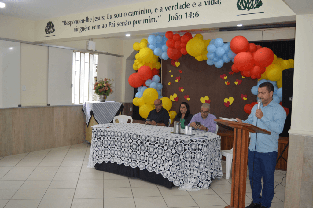 Em Manhuaçu, diretores e coordenadores de escolas e creches municipais tomam posse 1 image 2