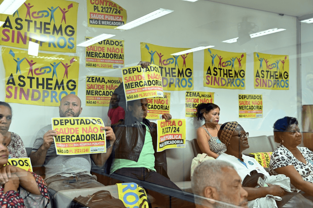 Relator do projeto que cria o Gehosp distribui cópias de seu parecer 2 image 61