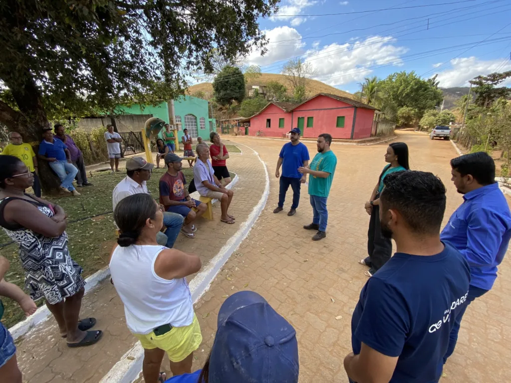 Moradores dos distritos de Nova Brasília e Itapinoã recebem reuniões do Programa Afluentes da Águas de Valadares 3 image 183