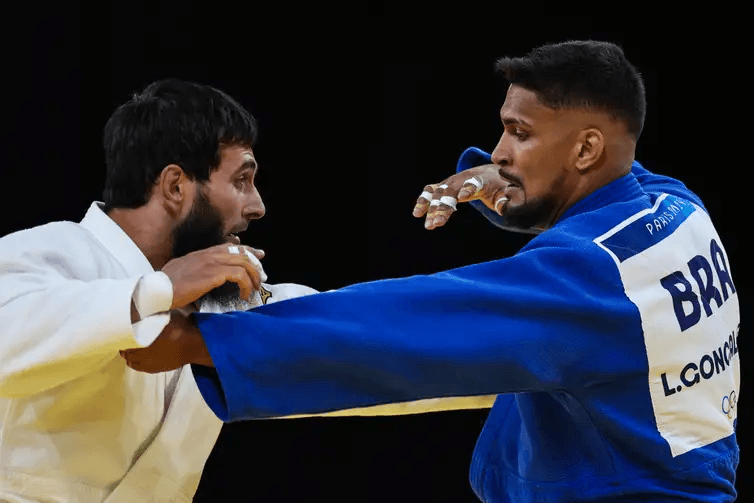Medalhista olímpica, Mayra Aguiar é eliminada na estreia de Paris 2024 3 image 3
