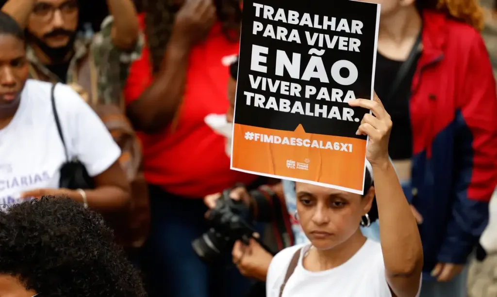 Manifestantes vão às ruas pelo fim da escala de trabalho 6x1 3 image 151