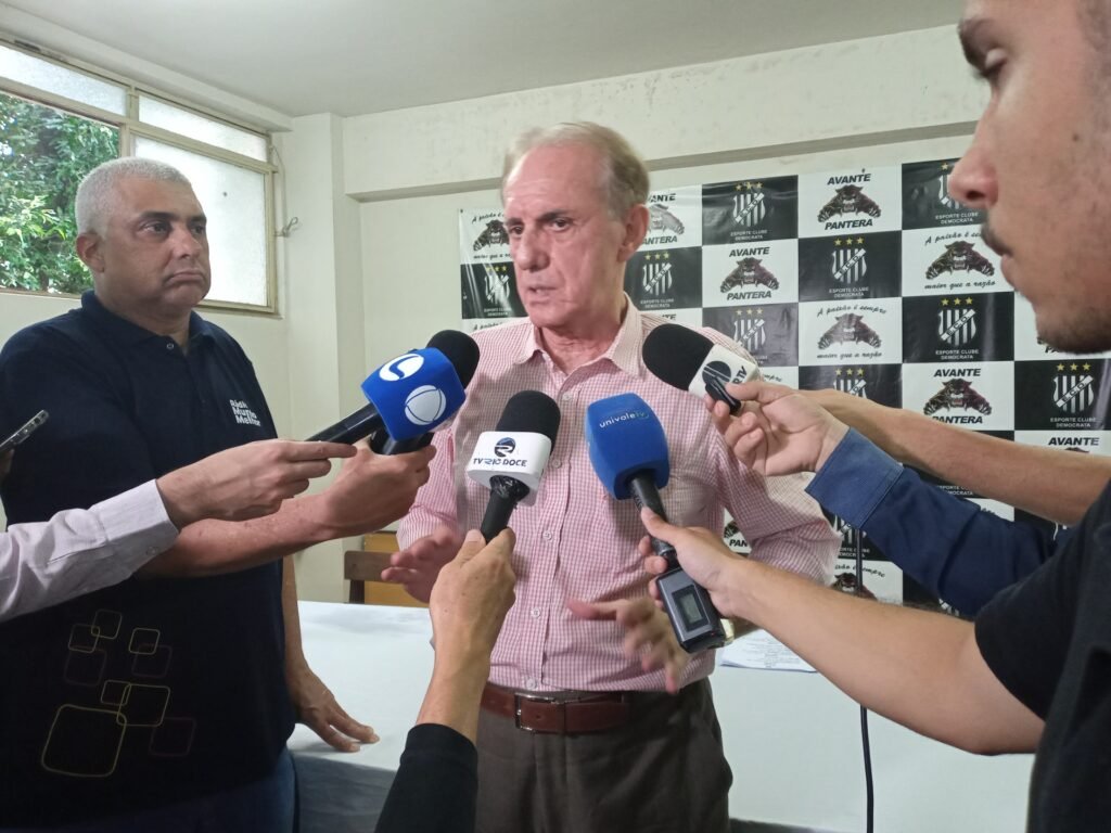 Democrata apresenta atletas e comissão técnica para o Mineiro 2025 6 1734200608228994204824112713669