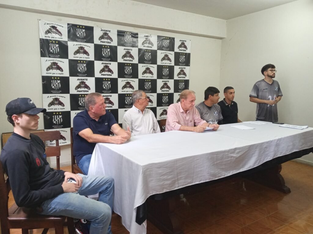 Democrata apresenta atletas e comissão técnica para o Mineiro 2025 1 17342006589511498363366968089101