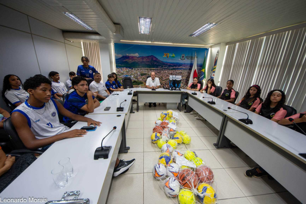 Prefeitura recebe os campeões do Jogos Estudantis Valadarenses 1 image 30
