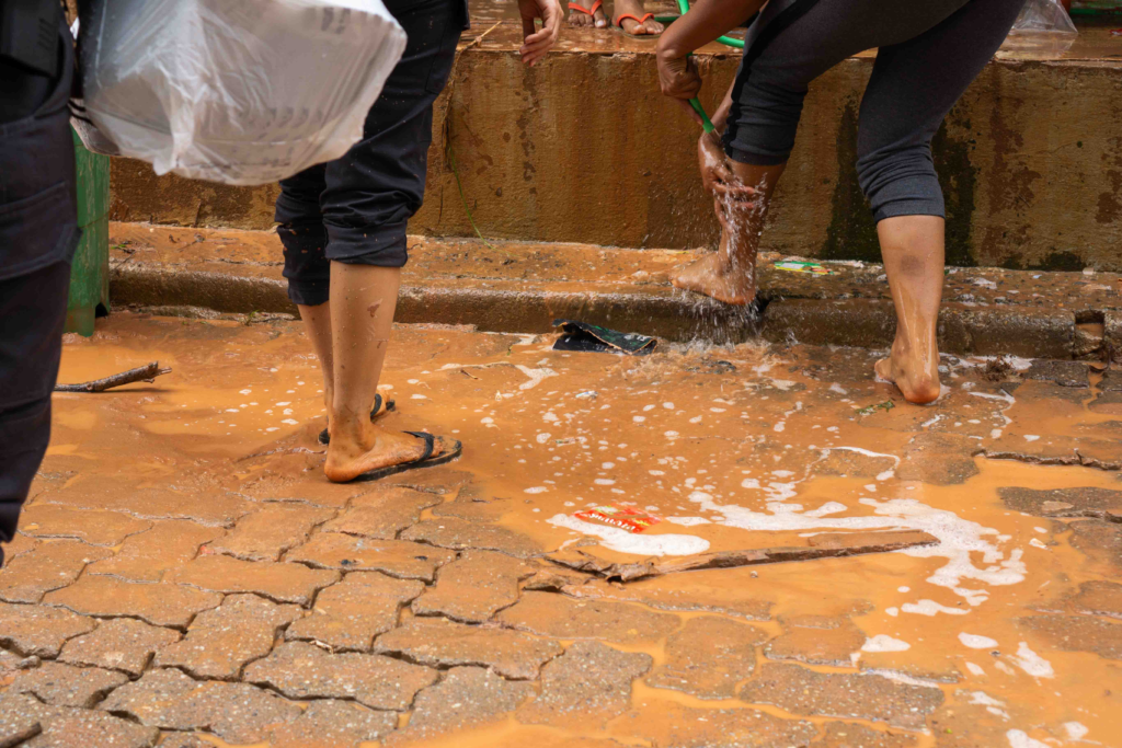 Prefeitura atua em Vila Nova Floresta após danos causados pelas chuvas 7 image 153