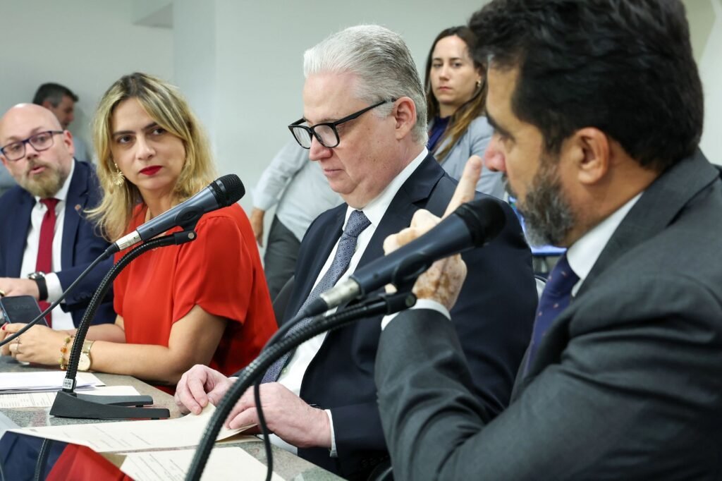 Comissão dá parecer favorável a volta da ajuda de custo para alimentação de policiais 3 17400439303843099096369003030920
