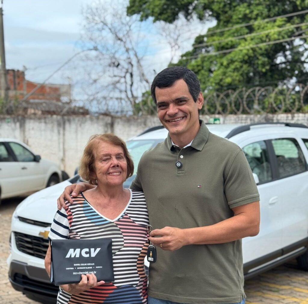 Deputado Hercílio Coelho Diniz entrega veículo para ala feminina da ADQF em Governador Valadares 1 Ana Godoy