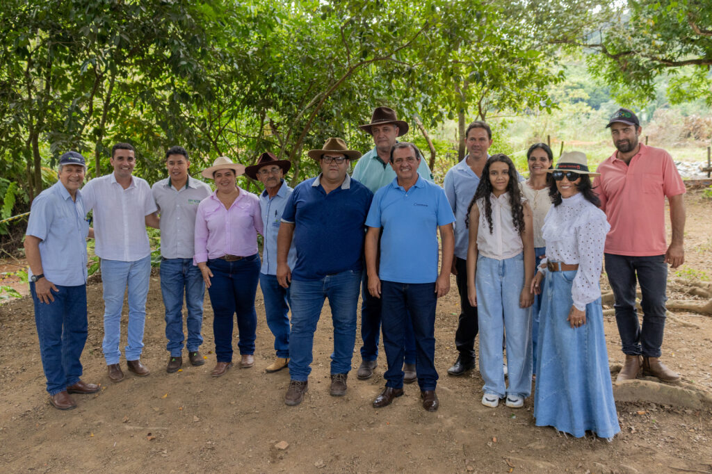 Cooperativa Agropecuária Vale do Rio Doce realiza Tarde de Campo com destaque para os avanços da assistência técnica na pecuária leiteira 1 image 104