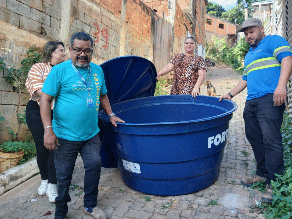 Voluntariado: Águas de Valadares faz doação de caixas d´água para moradores sem reservatório em casa 3 image 147