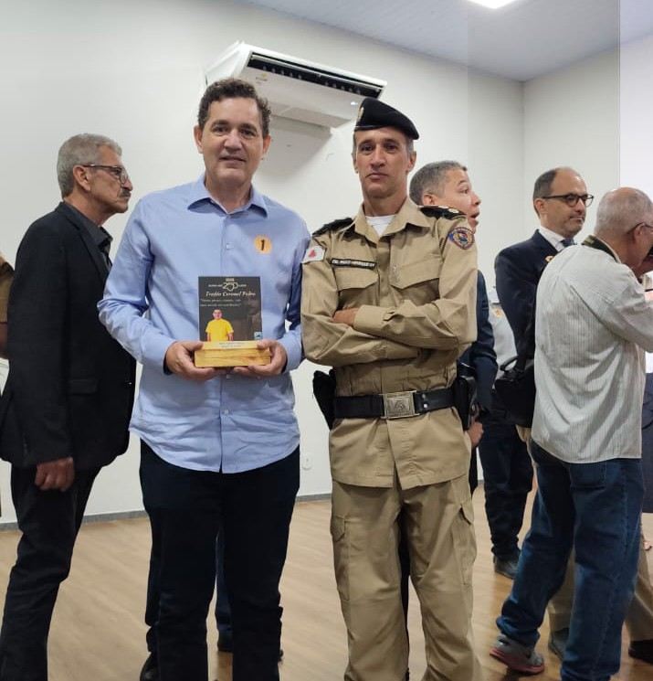 Segurança pública de Governador Valadares reconhece seus benfeitores em solenidade marcante 1 image 91