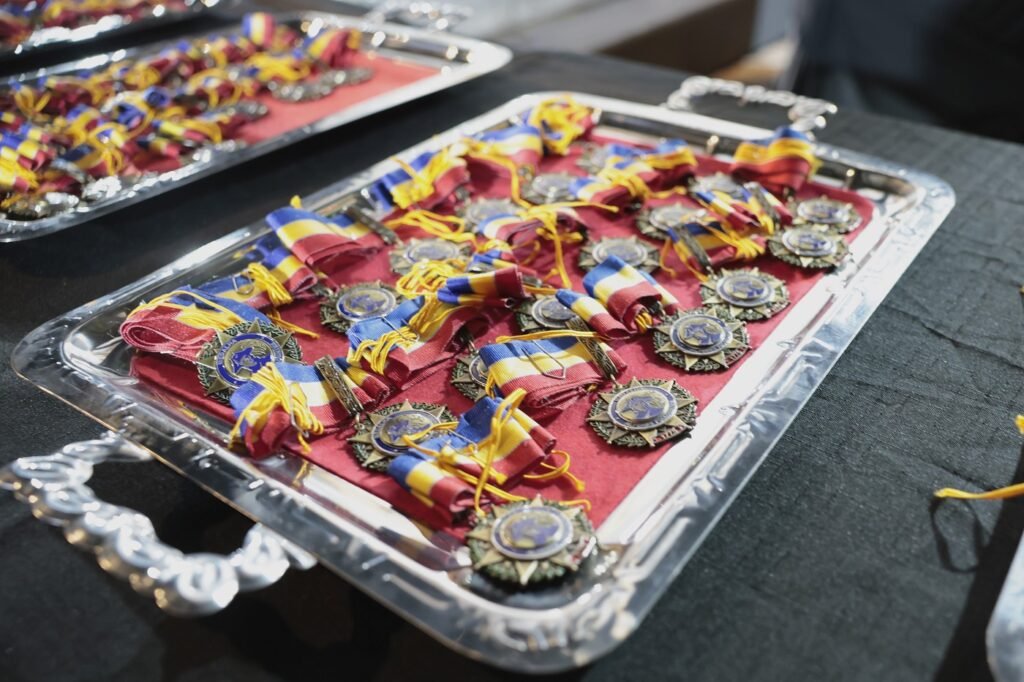 Aniversário de 250 anos da PM tem entrega de edição comemorativa da Medalha Alferes Tiradentes 10 17495608509057597427491606995034