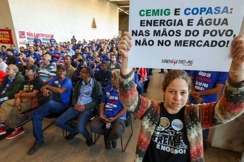 Trabalhadores transformam audiência pública em ato em defesa da Copasa 4 17502420826116348104940113005079