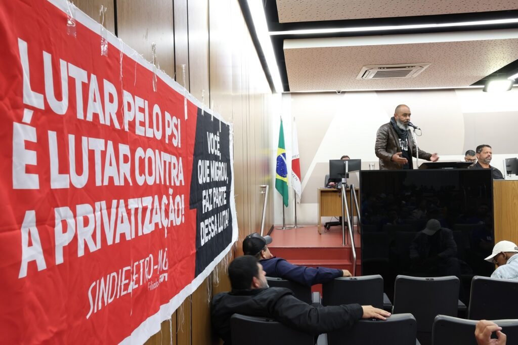 Trabalhadores transformam audiência pública em ato em defesa da Copasa 5 17502420994133830632894025330971