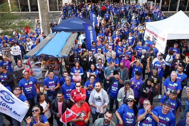Trabalhadores transformam audiência pública em ato em defesa da Copasa 11 17502422135492653106376992294098