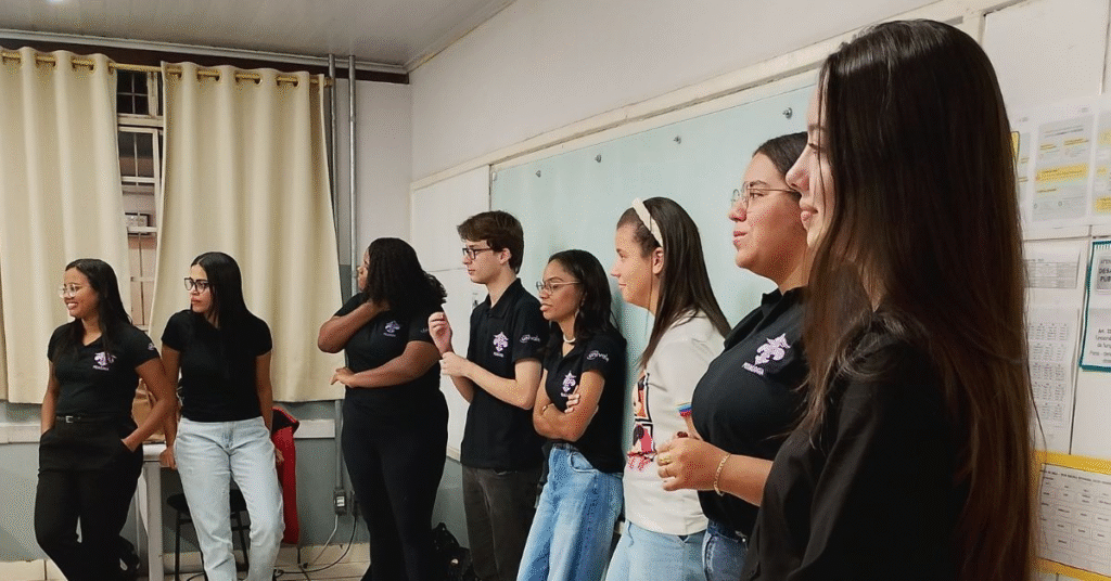 UNIVALE e Escola Júlio Soares unem forças para promover leitura e escrita entre estudantes da EJA 1 image 152