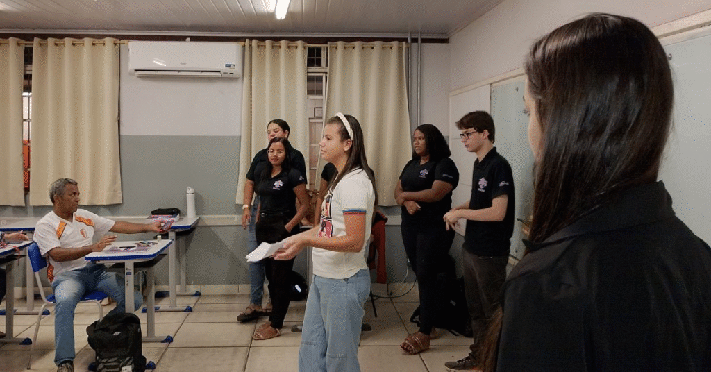 UNIVALE e Escola Júlio Soares unem forças para promover leitura e escrita entre estudantes da EJA 2 image 153