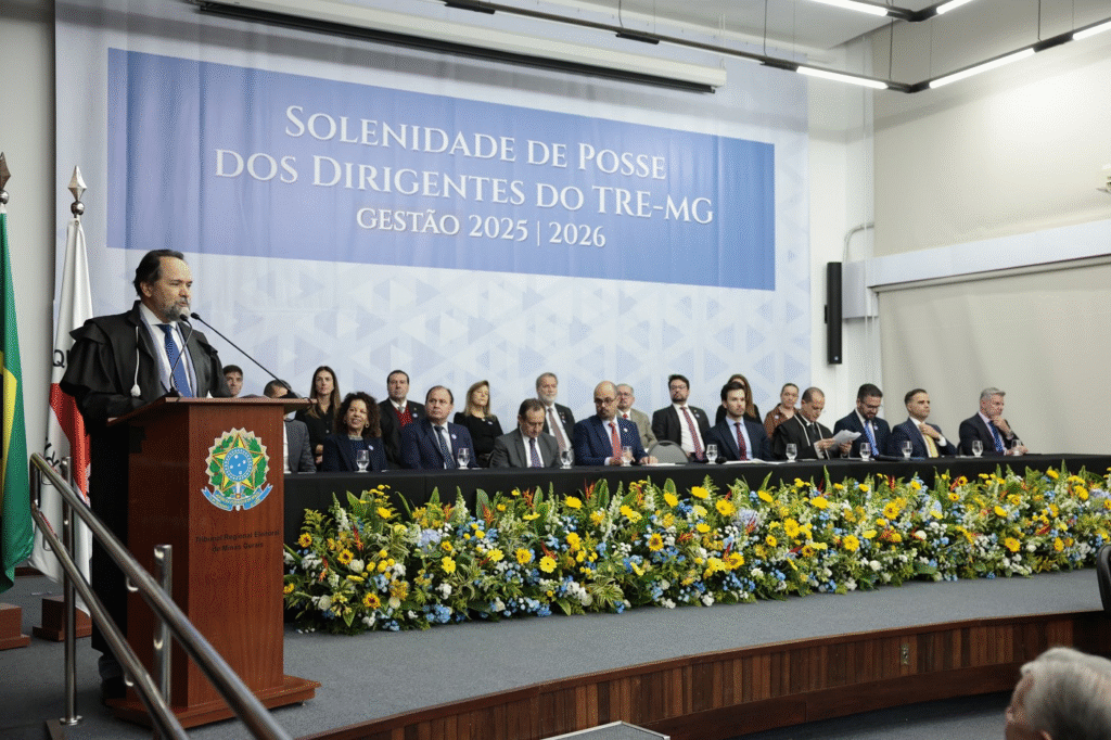 Presidente da ALMG participa de solenidade de posse de dirigentes do TRE-MG 2 image 184