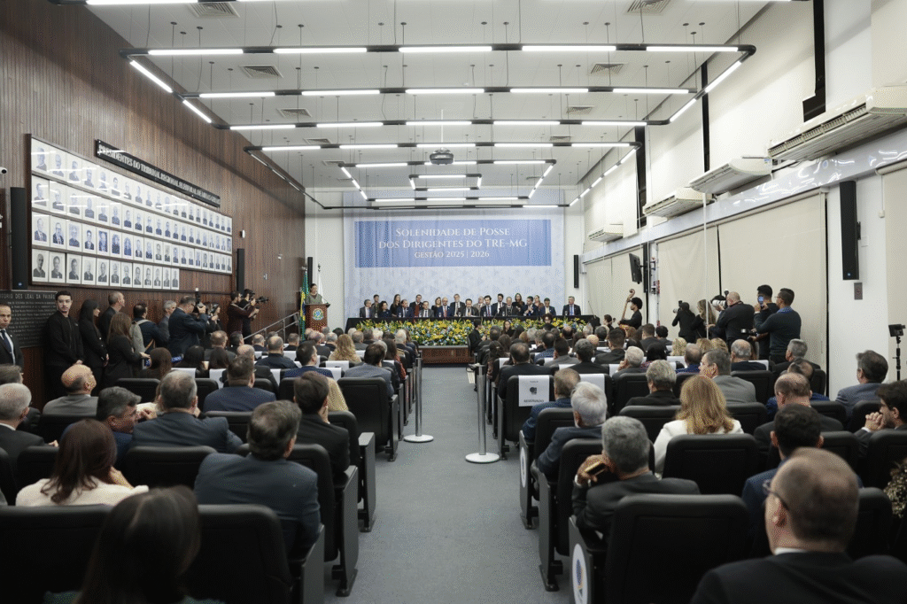 Presidente da ALMG participa de solenidade de posse de dirigentes do TRE-MG 6 image 188