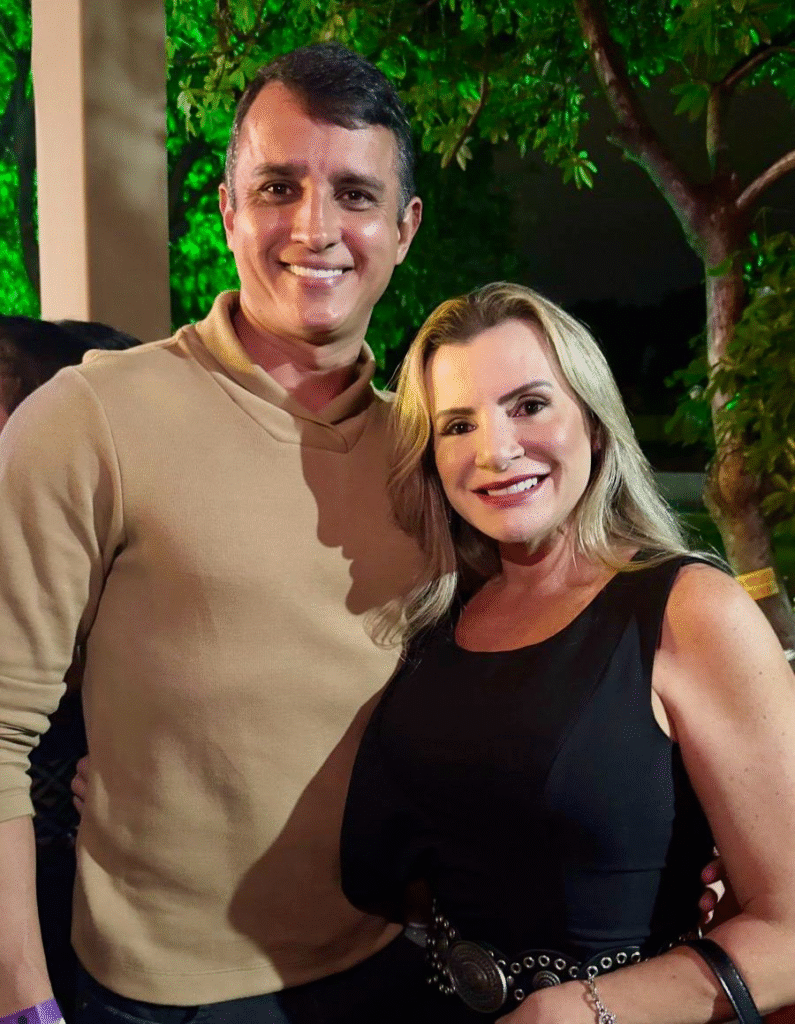 Fernando e Aninha Graciolli mostram os registros da noite que celebrou os 58 anos do Clube Filadélfia e Dia dos Namorados 5 image 193