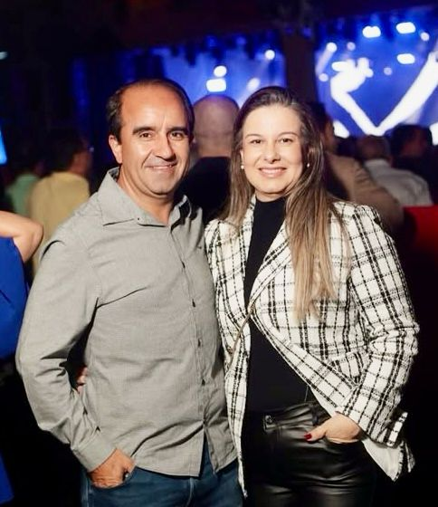 Fernando e Aninha Graciolli mostram os registros da noite que celebrou os 58 anos do Clube Filadélfia e Dia dos Namorados 11 image 199
