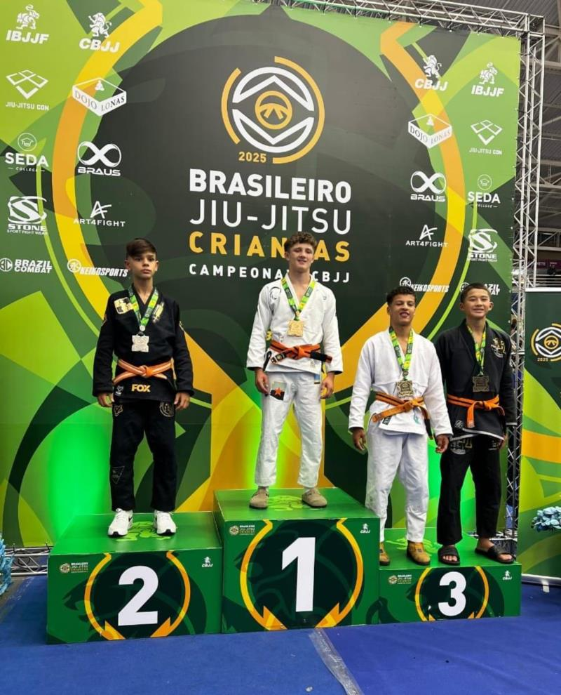 Timóteo: Gustavo Carvalho Longuinho conquista 3º lugar no Campeonato Brasileiro de Jiu-Jitsu 1 image 225