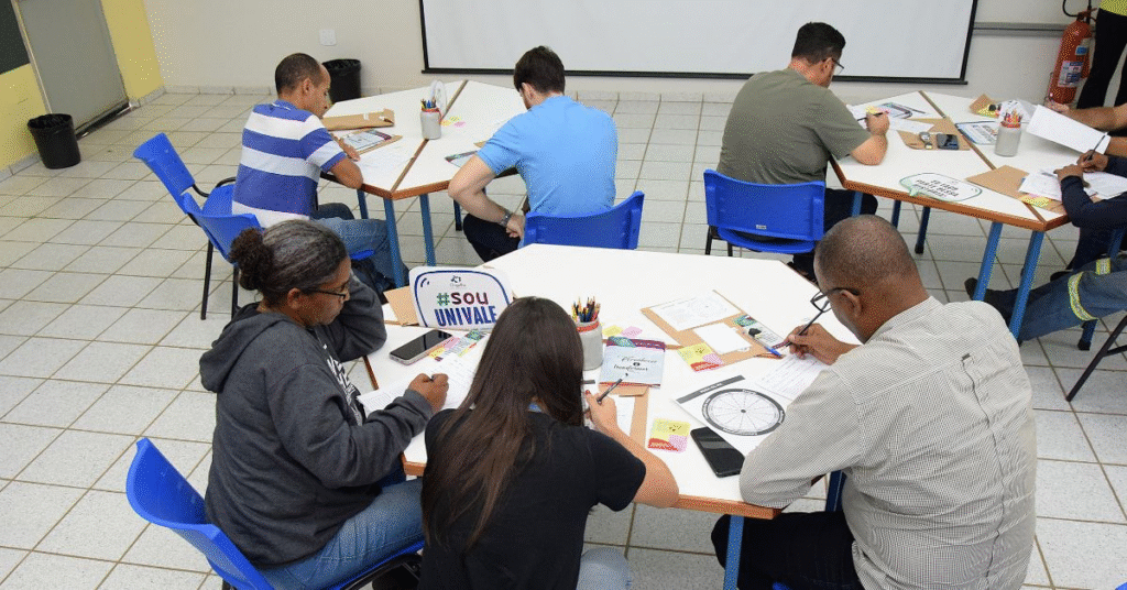 UNIVALE capacita colaboradores para formação de lideranças e valorização de equipes 2 image 233