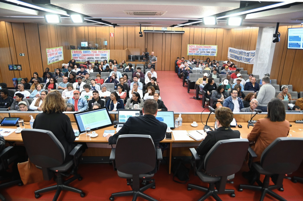 Debate aponta soluções de financiamento e ambientais para os municípios 2 image 248